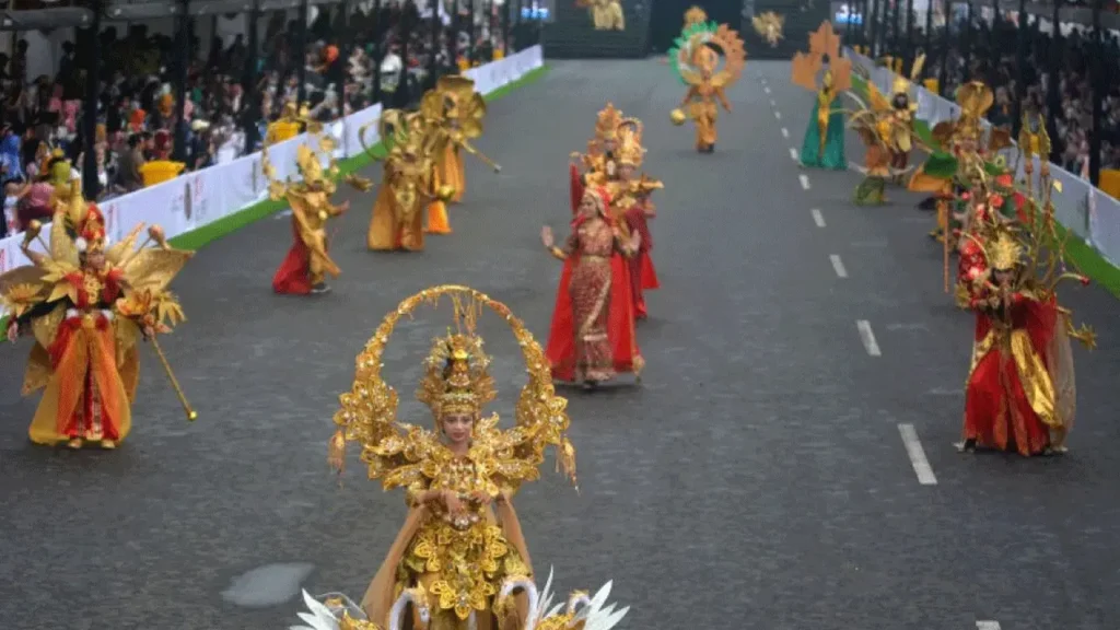 Eksplorasi Ragam Keunikan Budaya Nusantara di Jember Fashion Carnaval 2024